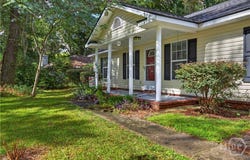 504 Lake Drive, Midway, GA 31320
