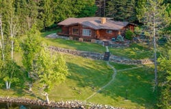 189 E Park Drive, Iron River, MI 49935