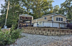 26926 Swan Dr, Versailles, MO 65084