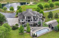 5409 Blackwater Road, Virginia Beach, VA 23457