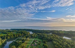 Kates Neck Road, Topping, VA 23169
