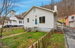 124 Clinchco Main Street, Clinchco, VA 24226