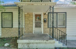 219 E 12th Ave, Hutchinson, KS 67501