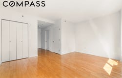 250 E 30th Street, New York, NY 10016