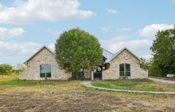 6620 Montgomery Road, Midlothian, TX 76065
