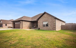 65 Charlene Drive, Cabot, AR 72023