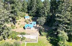 83187 Clear Lake Rd, Florence, OR 97439