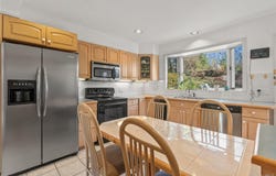 18 Devon Road, Bronxville, NY 10708