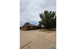 2204 WALLACE St, Clovis, NM 88101