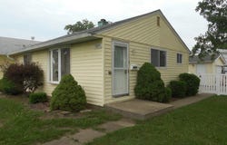 8865 S Ryan Road, Hometown, IL 60456