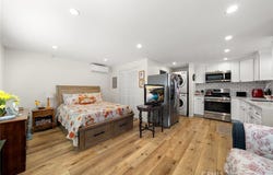 7513 Topeka, Reseda, CA 91335