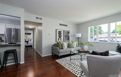 10083 Sakura Drive, St Louis, MO 63128