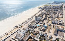4 H Street, Hampton, NH 03842