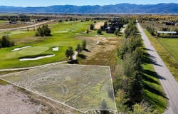 355 SILVER FOX Lane, Victor, ID 83455