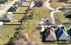 110 Elm Tree Circle, Bullard, TX 75757