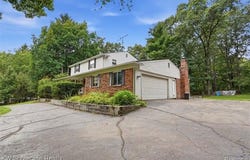 7125 Ridgewood Road, Springfield Twp, MI 48346