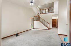 7110 S Bridger Pl, Sioux Falls, SD 57108