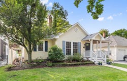 208 N Willow Road, Elmhurst, IL 60126