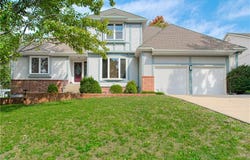 13636 W 75 Place, Lenexa, KS 66216