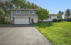 133 Oak Hollow Road, DeWitt, NY 13214