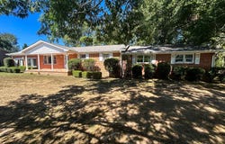395 General Forrest, BRUCETON, TN 38317