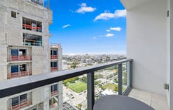 239 SW 9th St, Miami, FL 33130