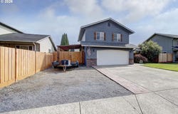 105 RADCLIFFE Rd, Kelso, WA 98626