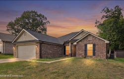 1744 Grayce Drive, Southaven, MS 38671