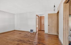 5242 James Avenue N, Minneapolis, MN 55430