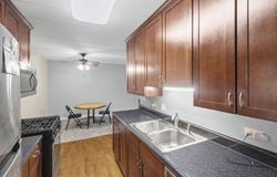 1000 S LORRAINE Road, Wheaton, IL 60189