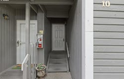 44 EAGLE CREST Dr, LakeOswego, OR 97035