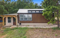 259 Pinehill Dr, Bastrop, TX 78602