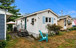 83 Acorn Road, Hampton, NH 03842