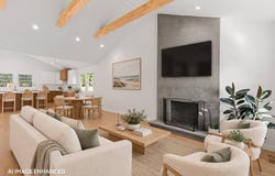 33 School Street, Hampton Bays, NY 11946