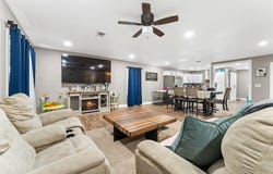 1123 E Pecan Ave, Midland, TX 79705