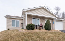 569 Sunview Cir, Latrobe, PA 15650