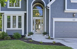 533 NE EMERALD Drive, Lee's Summit, MO 64064