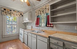 210 S Center Street, Perry, FL 32347