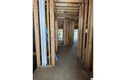 1146 Eagle Rest Dr., Grand Rivers, KY 42045