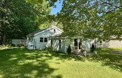 28 Mount Vernon Road, Augusta, ME 04330