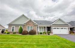 1068 Creek Field Drive, Webster, NY 14580
