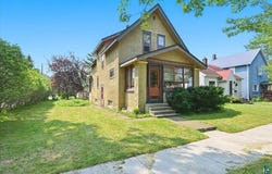 1114 N 18th St, Superior, WI 54880