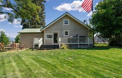 205 N 13th St, St. Maries, ID 83861