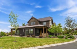 61333 Kindle Rock Loop, Bend, OR 97702