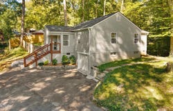 209 Maple Loop Rd, Knoxville, TN 37920