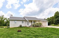 64 S Ridge Road, Troy, MO 63379