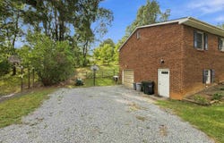 412 WHITEHALL AVE, STAUNTON, VA 24401