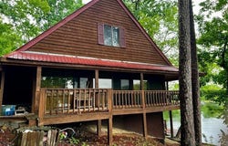 35 Lake Drive, Columbia, VA 23038