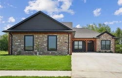 120 Howard Ave, Swisher, IA 52338