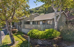 1792 Saint Andrews Dr, Moraga, CA 94556
